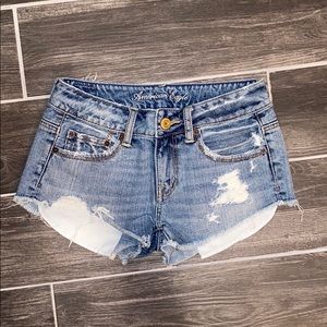 American Eagle Shorts Size 0 Light Wash